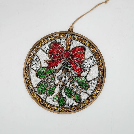 Mistletoe Crushed Glass Suncatcher – 8 Inch Round Resin Window Art CC006
